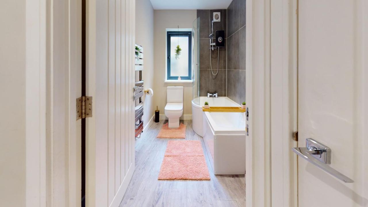 Chatham Serviced By Hosty Lets Apartment Chatham (Kent)