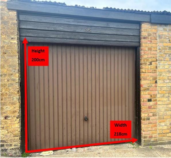 Chatham Serviced By Hosty Lets * Chatham (Kent)